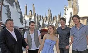 Harry potter and the forbidden journey will take guests through scenes and rooms from the blockbuster movies with the turreted building made to look 700 feet tall. Emma Watson And Robbie Coltrane At Wizarding World Of Harry Potter At Universal Orlando Daily Mail Online