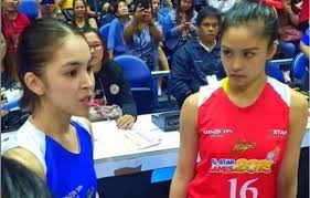 Her aunt claudine is being accused of making 2002. Old Photo Of Kim Chiu Glaring At Julia Barretto Goes Viral