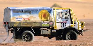 Rallye Dakar Winner Volker Capito Examines Unimog U 5030 Mbs World Unimog Paris Dakar Mercedes Benz Unimog