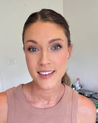 Blondes, Balayage & Soft Glam Makeup