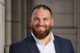 Josh Eller's Instagram, Twitter & Facebook