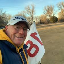 Mark Ovenden, Sioux Falls sportscaster for @dakotanews_now, made the most  of the pleasant weather in South Dakota this January and earlier this month  by getting in a few rounds of golf. Architecture
