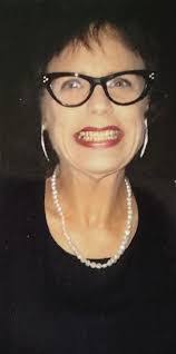 Peggy Kinsey's Instagram, Twitter & Facebook