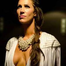 Dena Barnes's Instagram, Twitter & Facebook