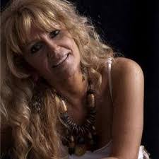 Mirtha Martin's Instagram, Twitter & Facebook