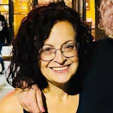 Anita Stratton's Instagram, Twitter & Facebook