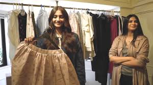 Styling Date With Sonam Kapoor Rhea Kapoor As They Launch Rheson Bollywood Fashion Youtube The brand rheson has its name derived from rhea and sonam's names and it is a conjoint effort the brand will be releasing its lines in september and it will be available in all shopper's stop outlets. styling date with sonam kapoor rhea kapoor as they launch rheson bollywood fashion