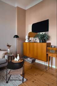 Wohnzimmer Boho Stil Mit Vintage Mobeln In 2020 Schlafzimmer Einrichten Zuhause Dekoration Wohnzimmer Inspiration
