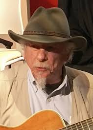 Drawing the spirits of the meridian area is what I do.... I do quick  sketches and professional portraits.