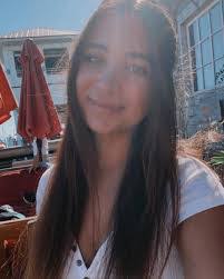 Danielle Sistrunk's Instagram, Twitter & Facebook