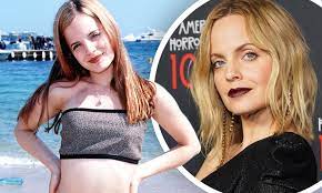 July 21, 2021 06:04 pm. Mena Suvari Reveals She Was Raped At 12 In Her Memoir As The Actress Speaks Out On Sexual Abuse Daily Mail Online