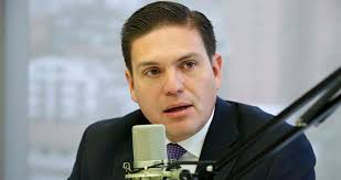 He is the current ambassador of colombia to the united states and former minister of defence. El Gran Dolor De Juan Carlos Pinzon Por La Firma Del Acuerdo De Paz