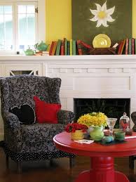 A room without wall decor is simply unfinished. Colorful Cottage Decorating Ideas In Red Yellow Blue Black White