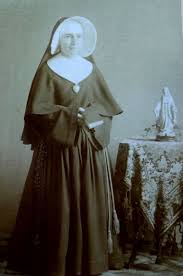 From My Collection Of Antique Nun Photographs Collectors Weekly Nuns Habits Nuns Antiques