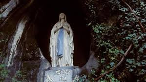 En février 2008, lourdes a célébré le 150e anniversaire des apparitions de la vierge devant bernadette soubirous. Selon Des Scientifiques L Eau De Lourdes Pourrait Guerir Monde 7sur7 Be