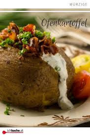 Ofenkartoffeln Mit Speck Und Schnittlauchsauce Rezept Rezept Ofenkartoffel Rezepte Lebensmittel Essen