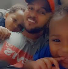 Recipe: https://cookingintheyard.com/garlic-bread-texas-toast-pizza/