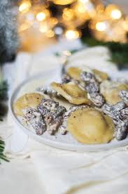 Ravioles De Foie Gras Sauce Morilles 3 Sauce Aux Morilles Recettes De Cuisine Recette Morilles
