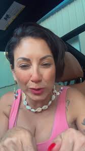 Soy Super llevadera, no tengo ningún problema a la hora de salir 😂dónde  está mi tribu de las mujeres del NO VOY? , #humor #relatable #comedia  #parecechisteperoesanécdota #señoraera , #señoralife , ...