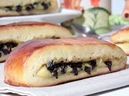 Brioche Suisse A La Creme Patissiere Et Pepites De Chocolat Recette Ptitchef Recette Patissiere Pepite Chocolat Alimentation