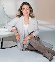 Best actress in a supporting role. Nicola Walker Gives Her Definitive Answers To Our Most Probing Questions Daily Mail Online