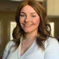 Sara Cain's Instagram, Twitter & Facebook