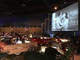 Operated by lee theatres inc., it could accommodate 1,000 cars. Disney World Why The Sci Fi Dine In Theater Restaurant Is The Best Dining Experience