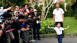 Mantan gubernur dki jakarta itu tiba di rumah sakit pku. Jan Ethes Sampai La Lembah Manah Ini Arti Nama 3 Cucu Jokowi