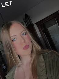 Sherrie Baxter's Instagram, Twitter & Facebook