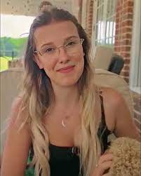 Hunter echo is facing heat for his disgusting comments about millie bobby brown. Millie Bobby Brown En Instagram Stranger Things Memes Facebook