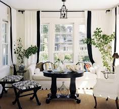 21 Creative Inspiring Black And White Traditional Living Room Designs Read More At Www Homesthetic Black And White Living Room White Rooms White Living Room