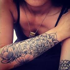 A great mandala design that looks like an arm bracelet. Mandala Arm Tattoo For Women Tattoo Katalay Net