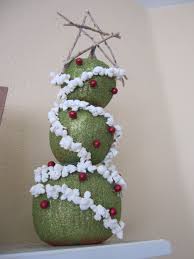 Fall Pumpkins Turned Christmas Tree Easy Christmas Crafts Christmas Pumpkins Christmas Crafts
