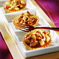 Tartelettes Aux Fruits Secs Facon Mendiants Recette Recette Mignardise Tartelettes Aux Fruits Mini Tarte