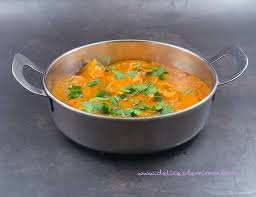 Destination l'inde avec ce délicieux plat de poulet massala indien au lait de coco, un met savoureux, riche en goût et qui fait voyager les papilles. Poulet Tikka Masala Les Delices De Mimm