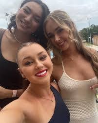 Marlee Hunt's Instagram, Twitter & Facebook