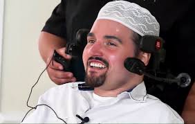 Robert Davila's Instagram, Twitter & Facebook