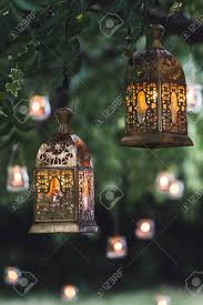 About 45% of these are evening dresses, 3% are wedding dresses, and 39% are plus size dress & skirts. Ceremonia De La Boda De Noche Con Un Monton De Lamparas Vintage Y Velas En El Arbol Grande Fotos Retratos Imagenes Y Fotografia De Archivo Libres De Derecho Image 81792078