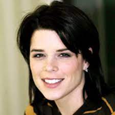 She is more known as julia salinger, after playing the character from the famous tv series, the party of five. Neve Campbell Aktuelle News Infos Bilder Bunte De