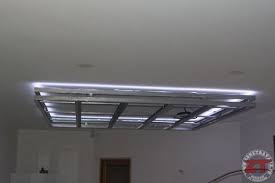 Brico Creation D Un Faux Plafond Avec Ruban Led Et Spots En 2020 Faux Plafond Plafond Plafond Cuisine