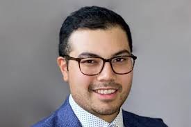 Oᴜʀ ғᴀᴍɪʟʏ ɪs ɢʀᴏᴡiɴɢ! ᴍᴇᴇᴛ ᴏᴜʀ ɴᴇᴡ ᴅᴇɴᴛɪsᴛs! 𝘿𝙧. 𝙂𝙡𝙚𝙣𝙣 𝙂𝙞𝙡𝙡𝙞𝙨,  𝘿𝘿𝙎 Born and raised in Edmonton, Dr. Glenn Gillis is a general dentist  and graduate of the University of Alberta, where