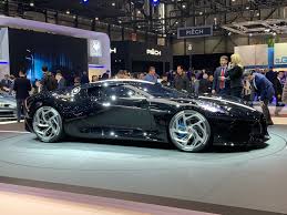 Regardez nos articles, vidéos, opinions et interviews. Bugatti La Voiture Noire Interview De Son Designer Etienne Salome Salon De Geneve 2019