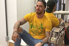 Prefere o ator felipe titto, com a aparência de antes ou a de agora? Video Equipe De Felipe Titto Acusa Motorista De App Por Agressao