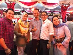 The current holder of menteri besar of perak post is saarani mohammad, who has served since 10 december 2020. Belati Hq Pa Twitter Giliran Ceo Pula En Solanderani Bergambar Kenangan Bersama Menteri Besar Perak Dan Isteri Skr2018