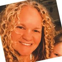 Stacey Trainer's Instagram, Twitter & Facebook