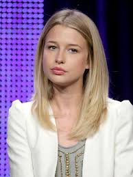 Ellen Woglom (@EllenDwoglom) • Facebook