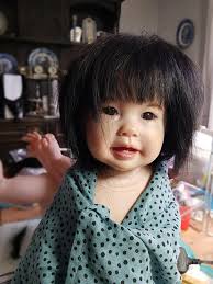 WIP Teegan är färdigrotad och har fått lugg, men den färdiga frisyren  kommer hon att få när håret är förseglad med lim på insidan. ❤