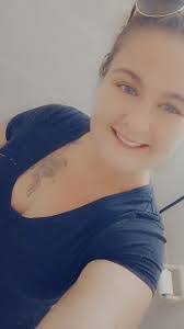 Amanda Kyte's Instagram, Twitter & Facebook