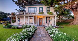 The Farmhouse - Mission Ranch Carmel Ca Curb Appeal Architectural Period Honeymoon Cottages
