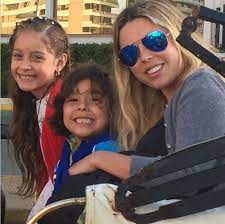 El vuelo 232 de united airlines se estrella cerca de sioux city, iowa, estados unidos falleciendo 110 de sus 285 pasajeros y uno de sus 11 tripulantes. Dia De La Madre Daniela Aranguiz Comparte Los Tiernos Regalos De Sus Hijos Redes Sociales Pagina 7